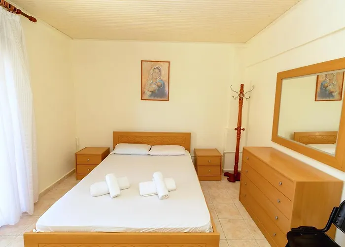 Sea View Maisonette In *