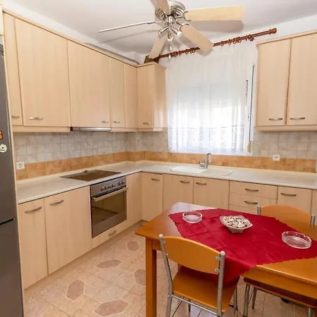 Sea View Maisonette In Pefkochori