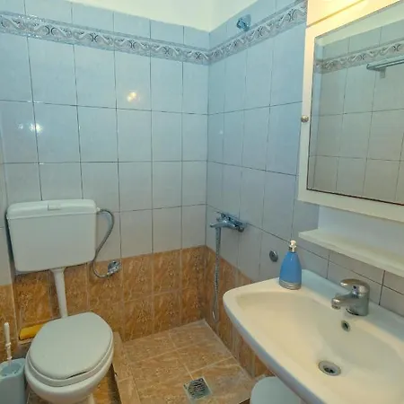 Sea View Maisonette In *