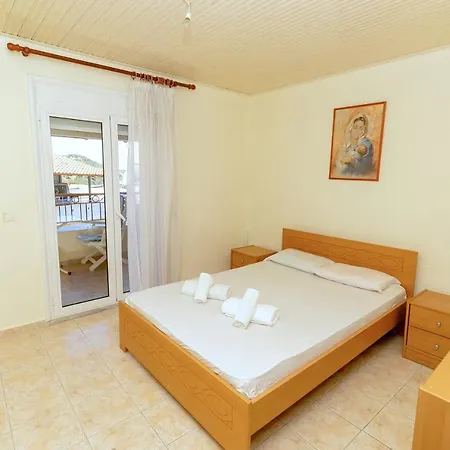 Sea View Maisonette In Ferienhaus Pefkochori