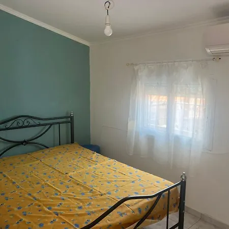 Sea View Maisonette In