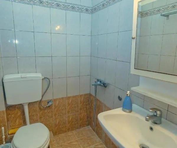Sea View Maisonette In *